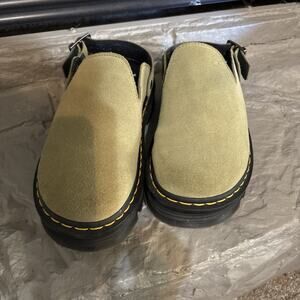 DR MARTENS Carlson Mules Shoes GREEN WARM SAND SUEDE LEATHER Ladies-9 Mens-7￼